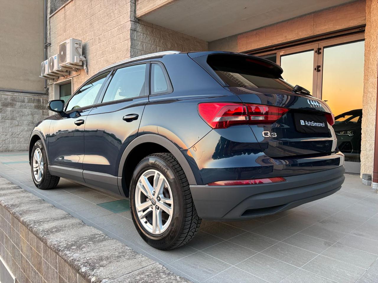 AUDI Q3 35 TDI 150 CV S tronic Business FARI LED - 7