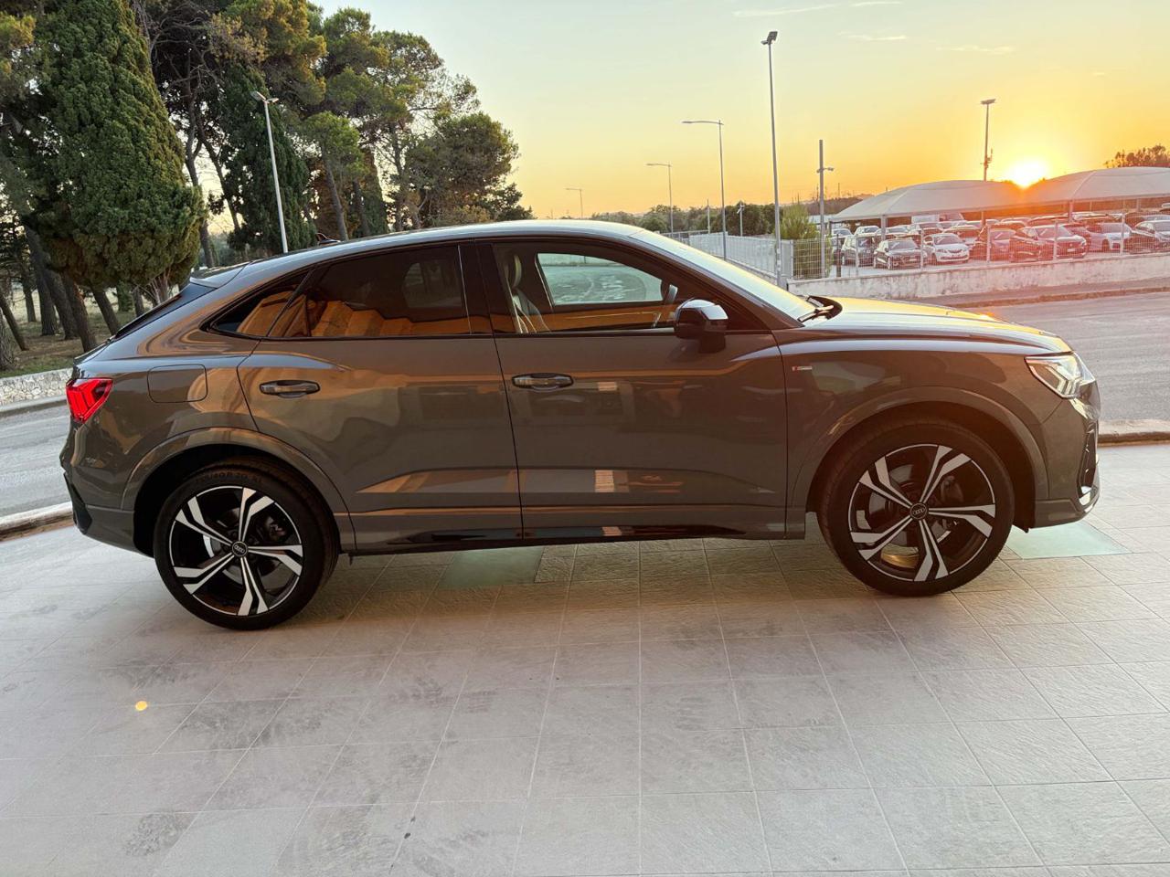 AUDI Q3 SPB Sportback 40 TDI quattro S tronic S line Plus - 4