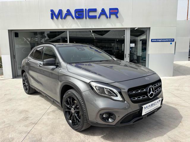 MERCEDES-BENZ GLA 200 Grigio scuro metallizzato