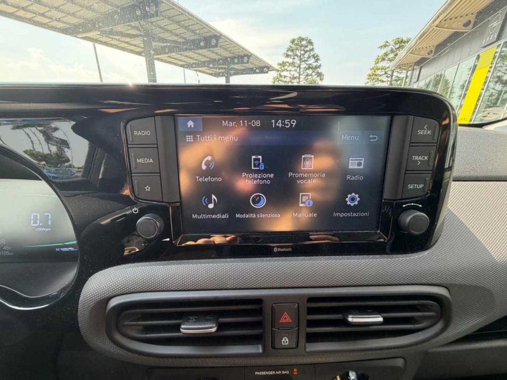 HYUNDAI i10 1.0 mpi Connectline Navi Pack - 23