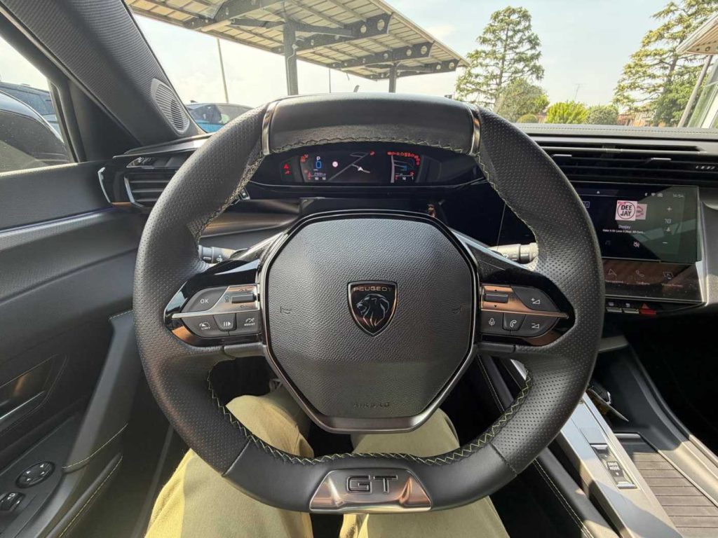 PEUGEOT 308 1.2 hybrid GT 145cv e-dcs 6 - 16