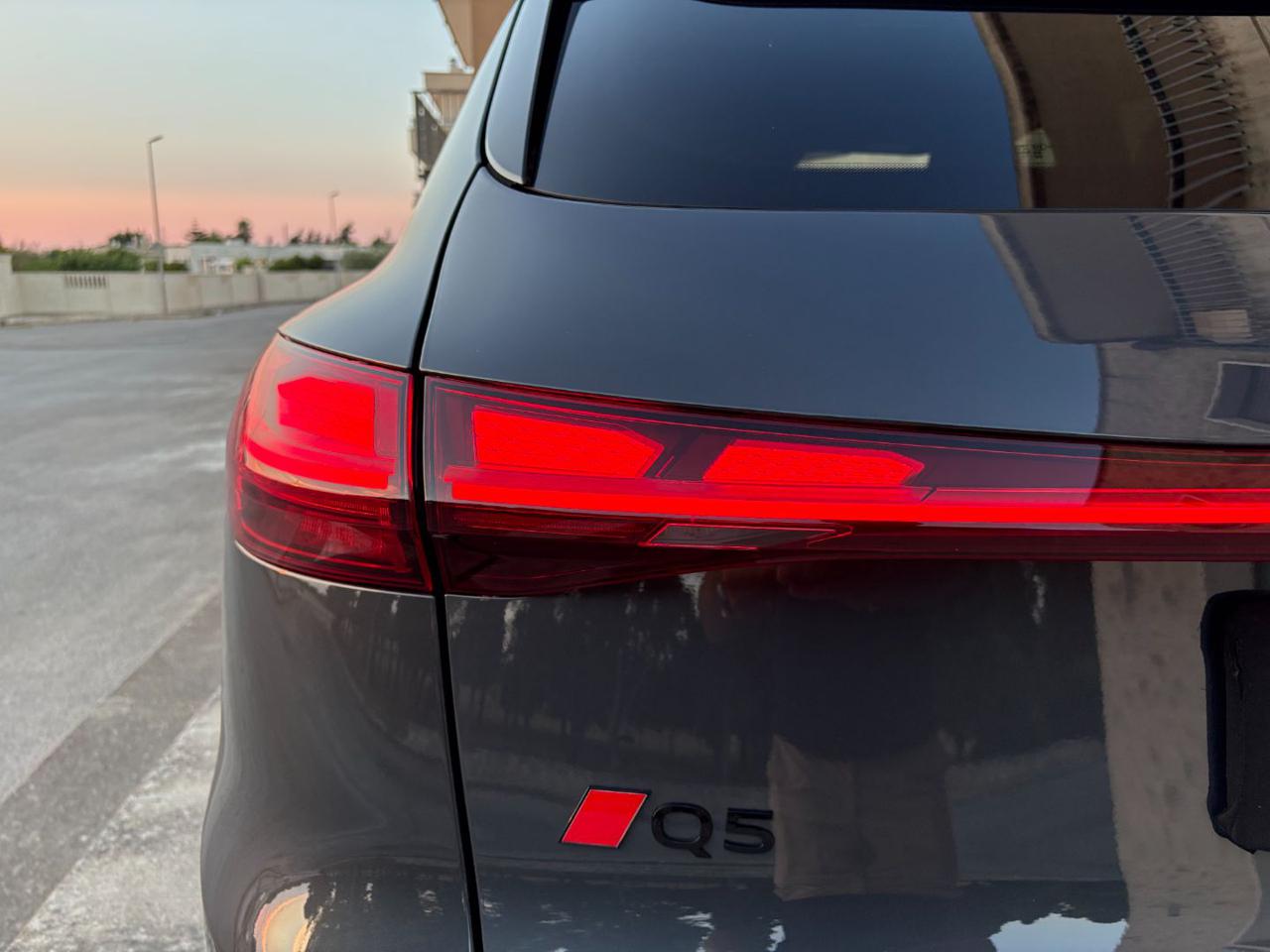 AUDI Q5 TDI 150 kW mHEV+ S tronic quattro S line edition - 26