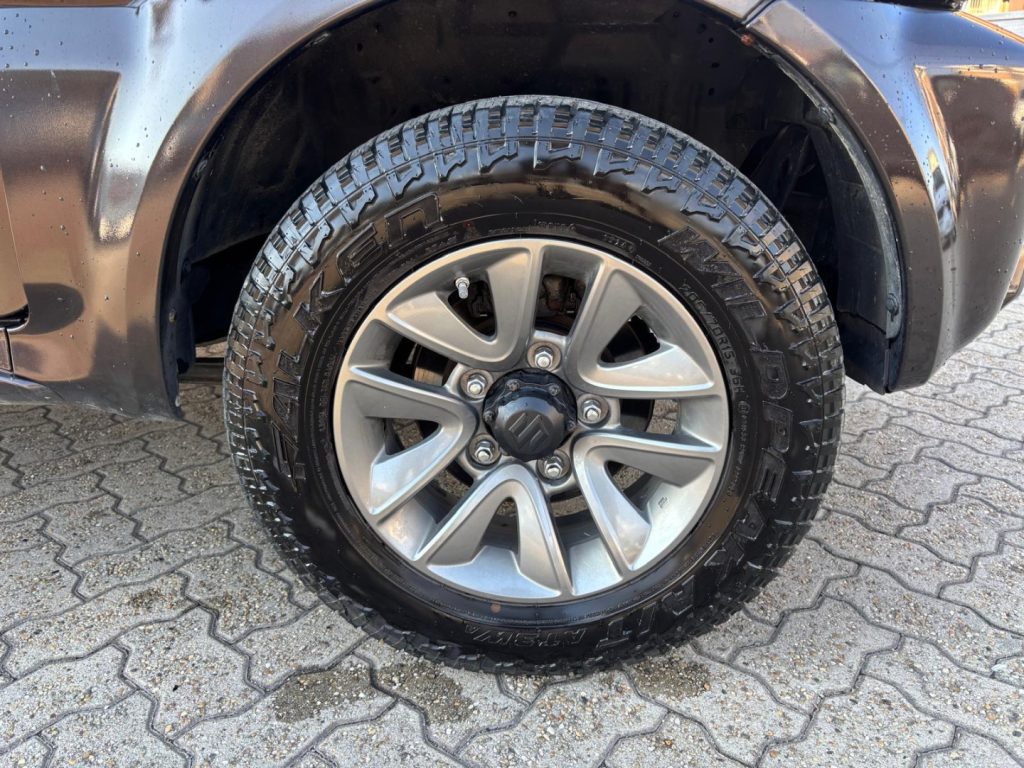 SUZUKI Jimny 1.3 4WD - 7