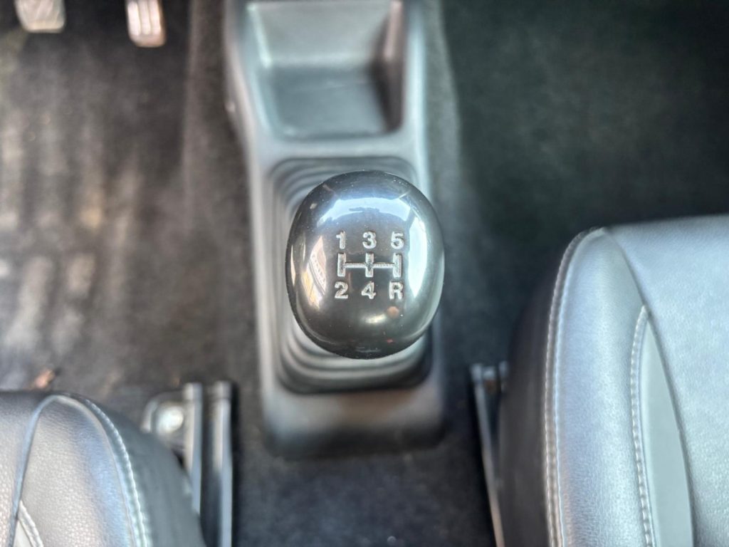 SUZUKI Jimny 1.3 4WD - 18