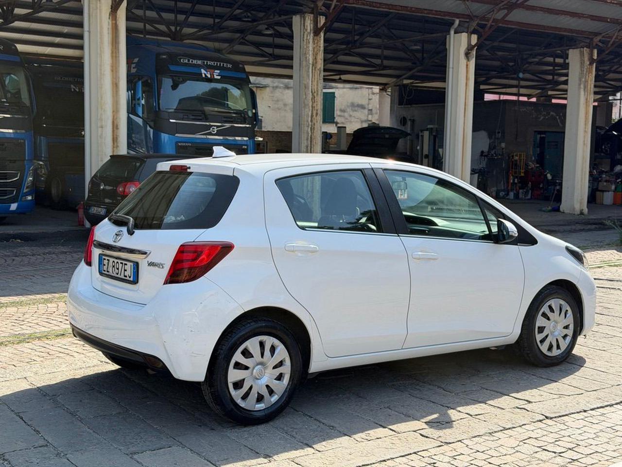 TOYOTA Yaris 1.0 5 porte Active - 5
