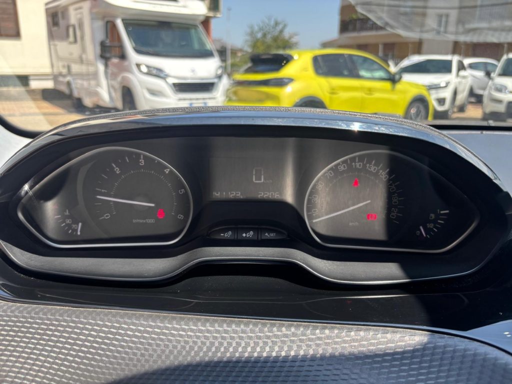 PEUGEOT 208 BlueHDi 75CV Cerchi in lega - 13