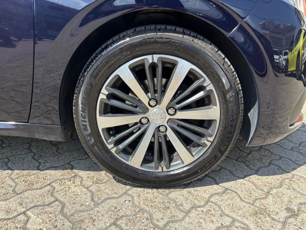 PEUGEOT 208 BlueHDi 75CV Cerchi in lega - 7