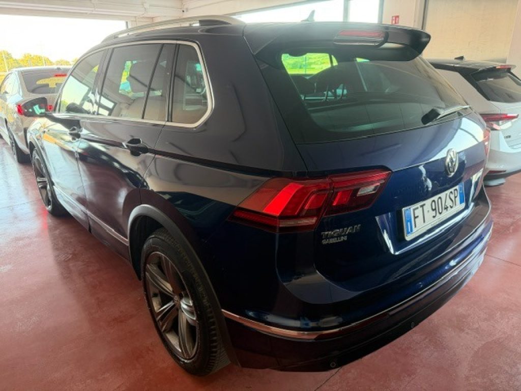 VOLKSWAGEN Tiguan 1.6 TDI SCR Sport R-Line - 7