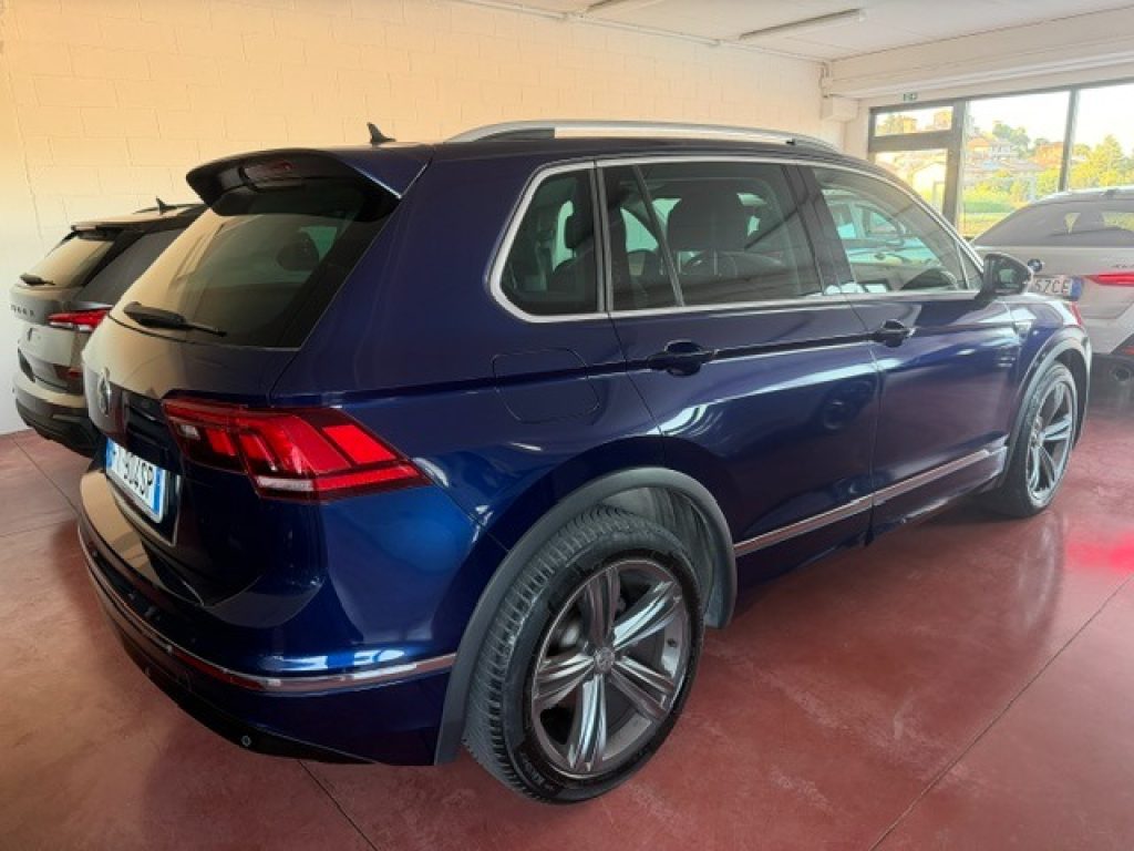 VOLKSWAGEN Tiguan 1.6 TDI SCR Sport R-Line - 8