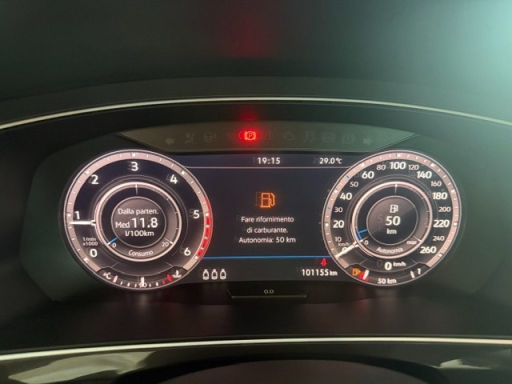 VOLKSWAGEN Tiguan 1.6 TDI SCR Sport R-Line - 13