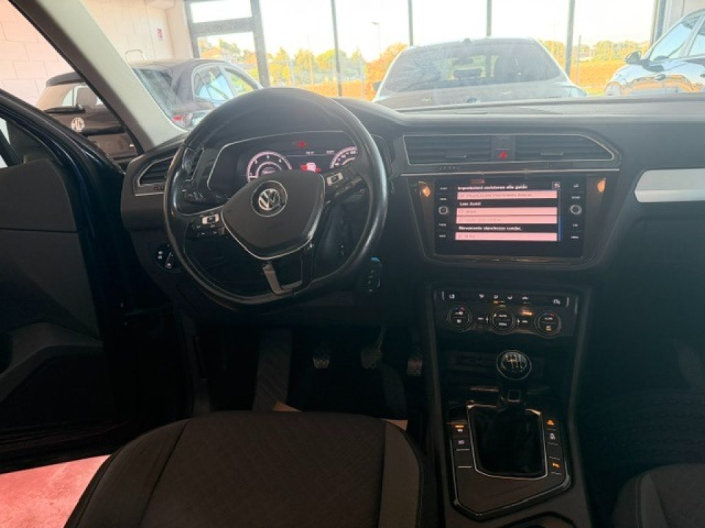 VOLKSWAGEN Tiguan 1.6 TDI SCR Sport R-Line - 25