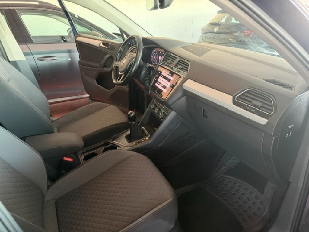 VOLKSWAGEN Tiguan 1.6 TDI SCR Sport R-Line - 26