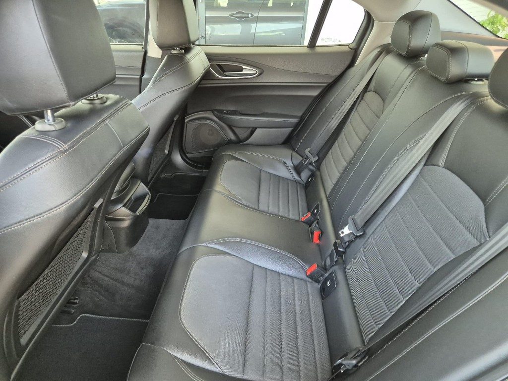 ALFA ROMEO Giulia 2.2 Turbodiesel 150 CV Executive - 9