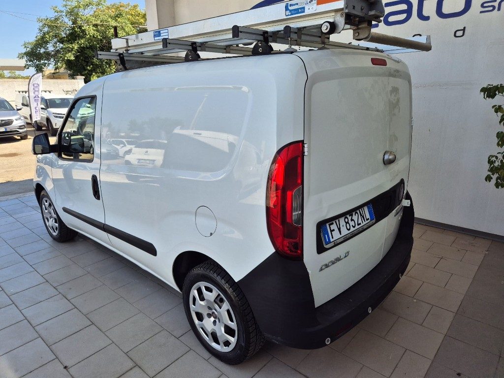 FIAT Doblo Doblò 1.4 T-Jet Natural Power ATTREZZATO - 4