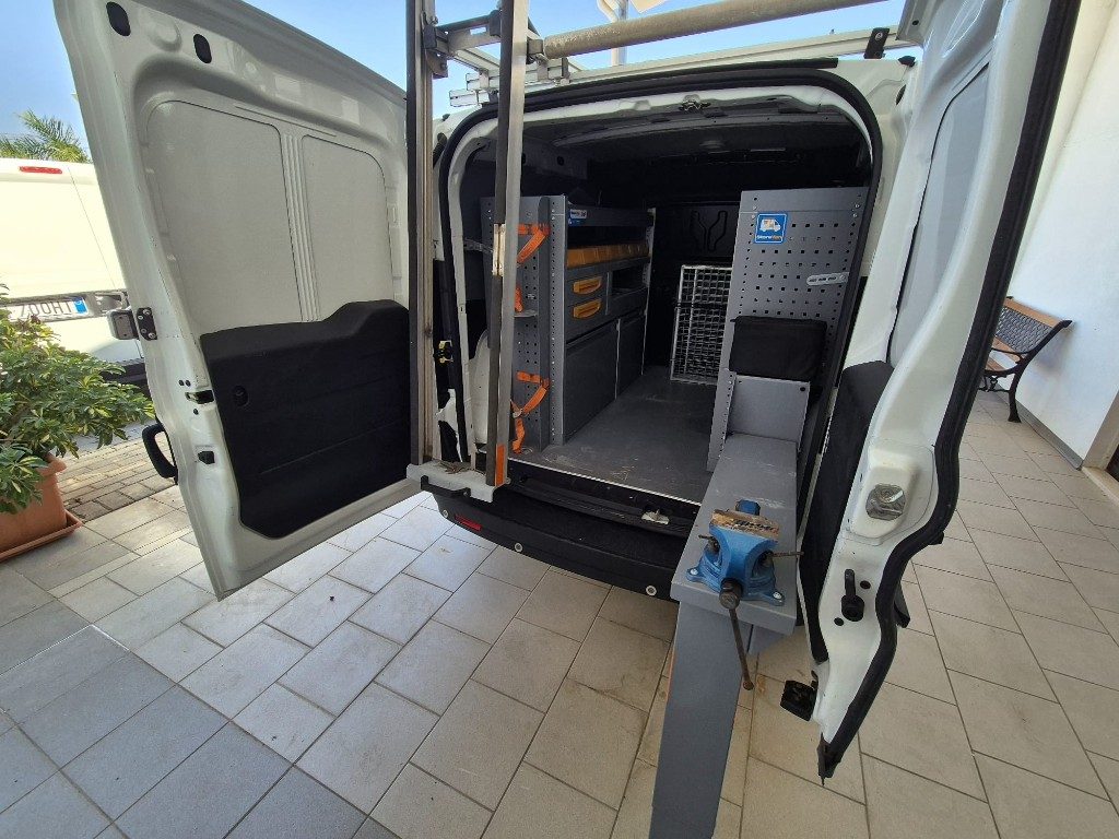 FIAT Doblo Doblò 1.4 T-Jet Natural Power ATTREZZATO - 10