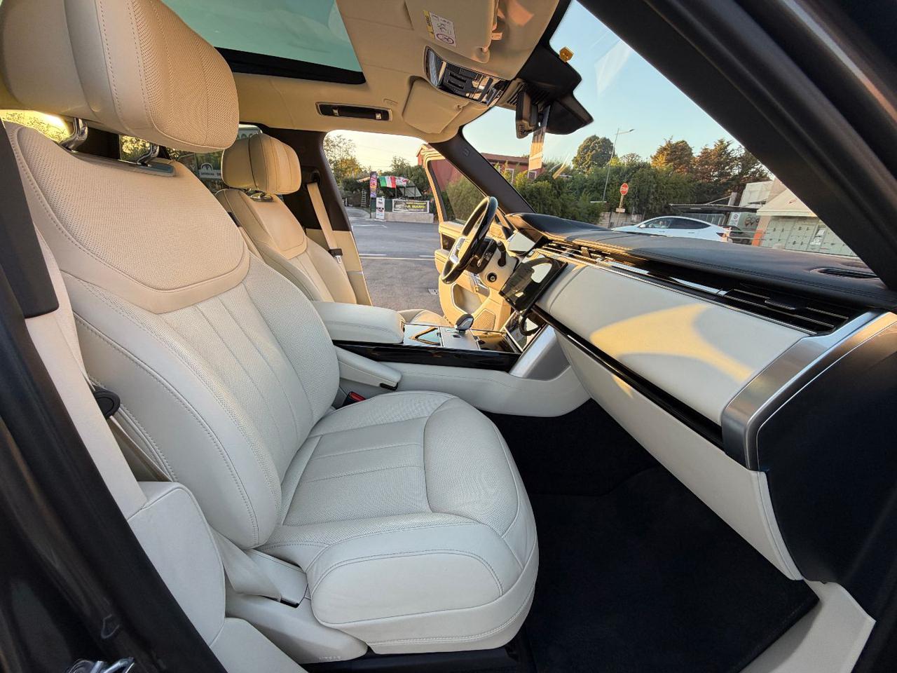LAND ROVER Range Rover 3.0 I6 PHEV 550 CV Autobiography - 17