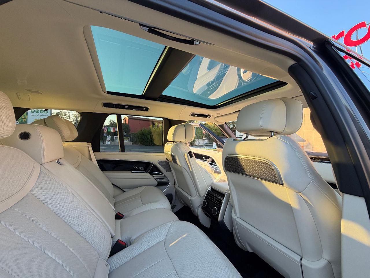 LAND ROVER Range Rover 3.0 I6 PHEV 550 CV Autobiography - 15