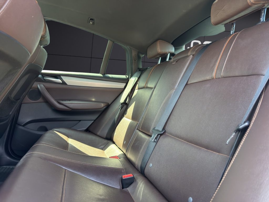 BMW X4 xDrive20d xLine - 13