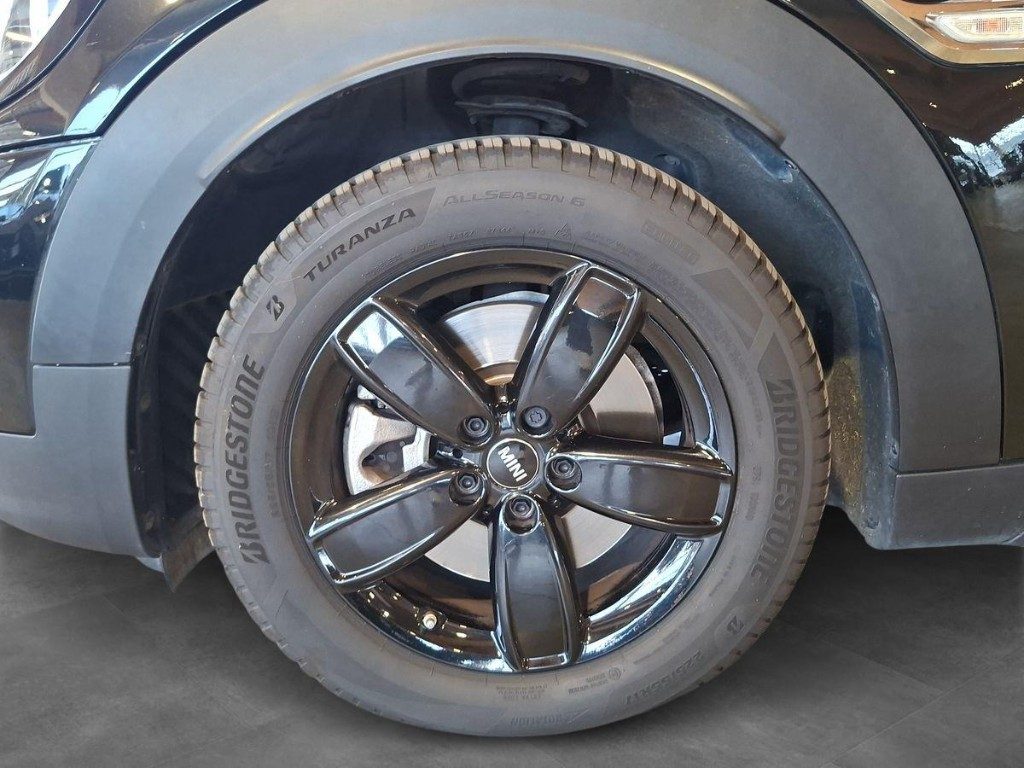 MINI Countryman 1.5 Cooper SE Essential Countryman ALL4 - 5