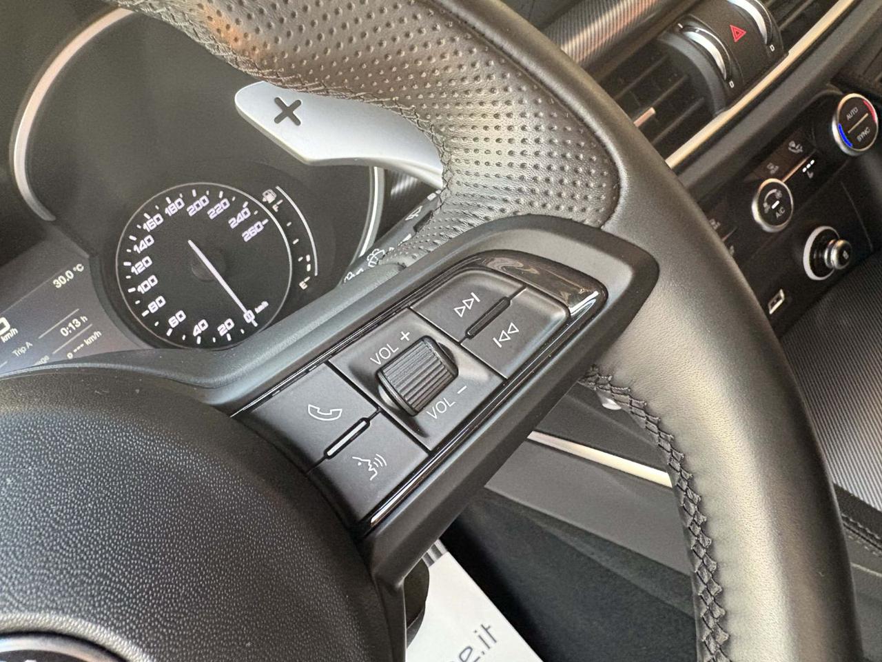 ALFA ROMEO Stelvio 2.2 Turbodiesel 210CV AT8 Q4 Veloce - 25
