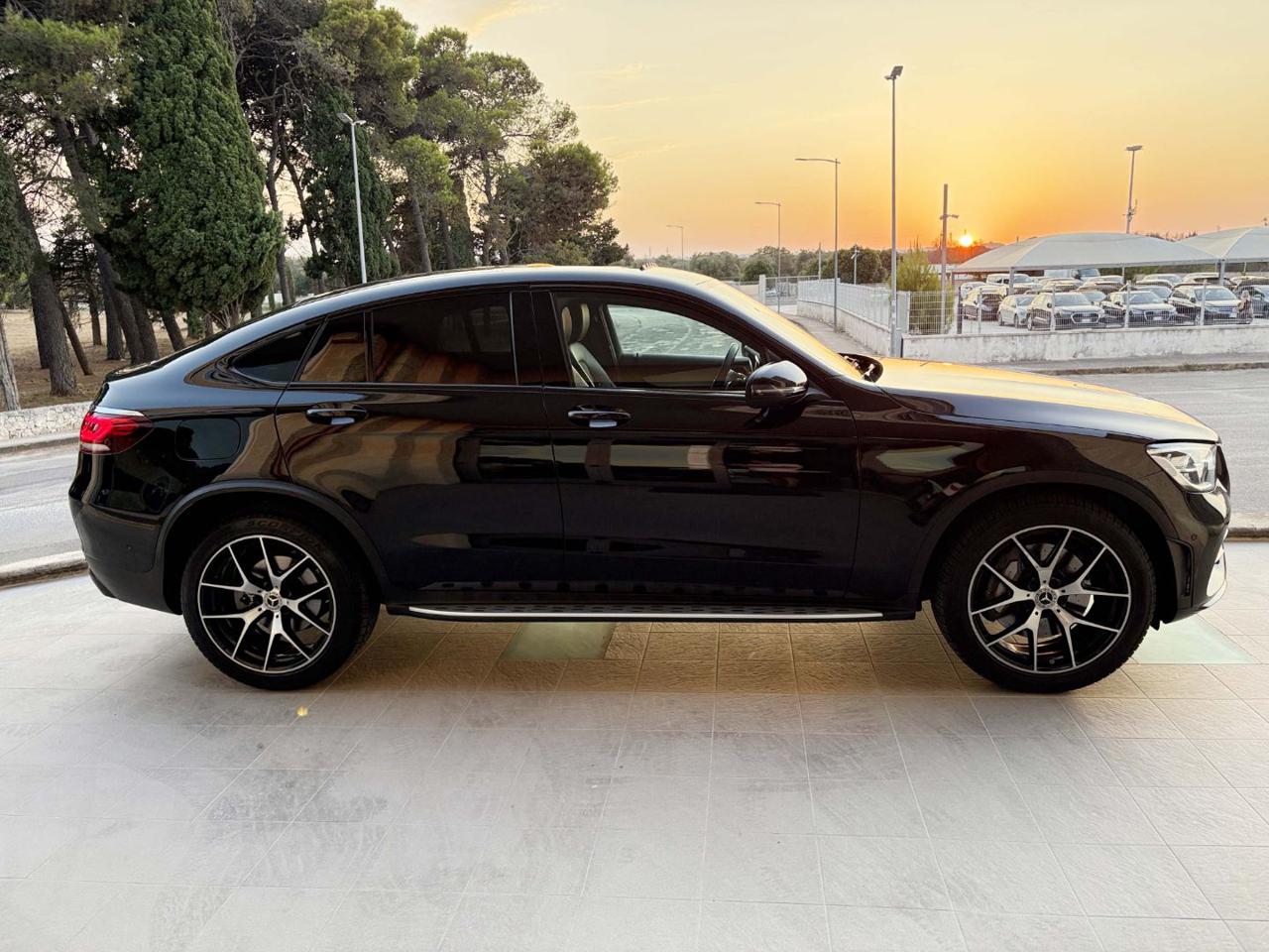 MERCEDES-BENZ GLC 220 d 4Matic Coupé Premium Pack Night TETTO - 4