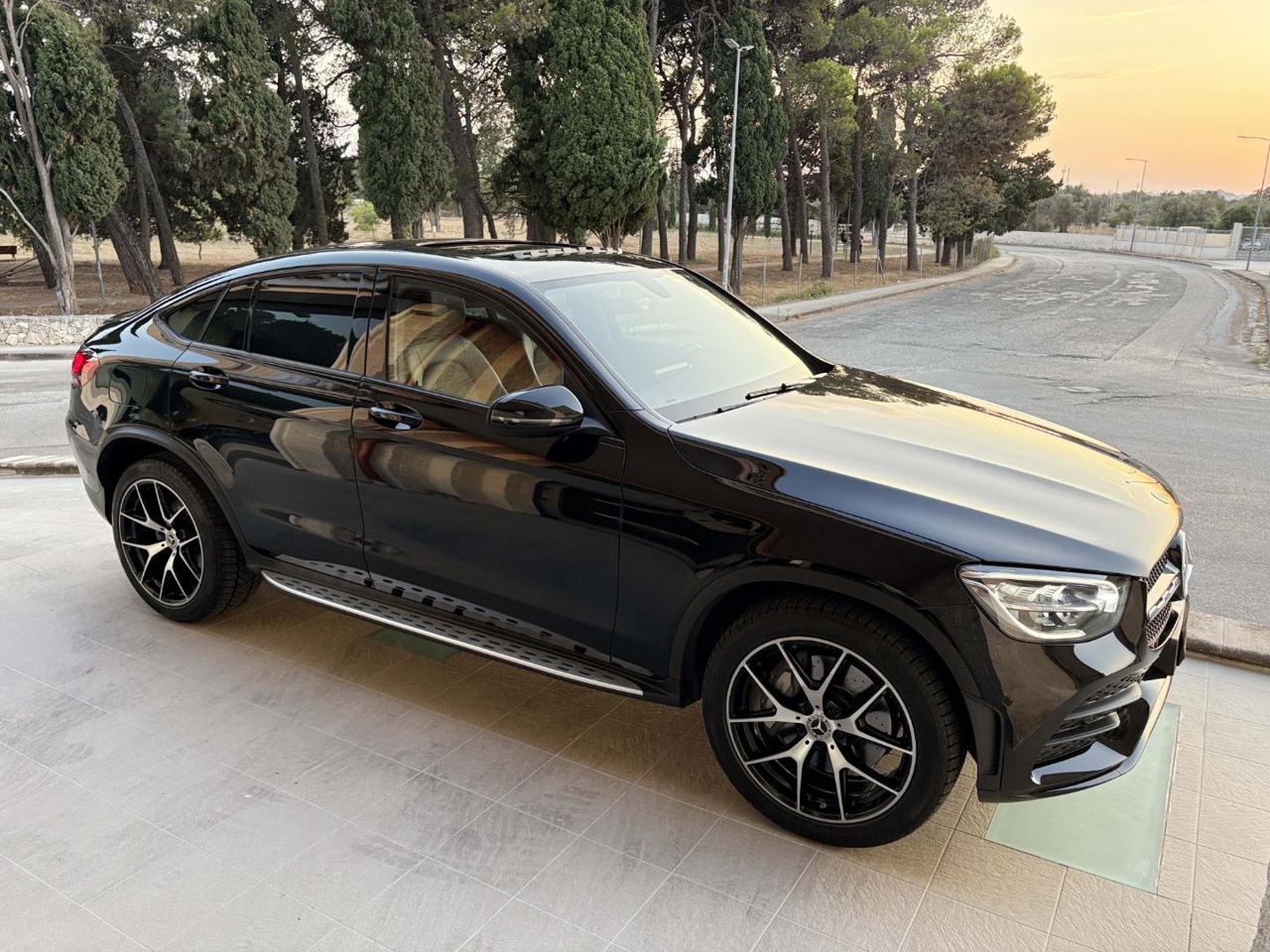 MERCEDES-BENZ GLC 220 d 4Matic Coupé Premium Pack Night TETTO - 3