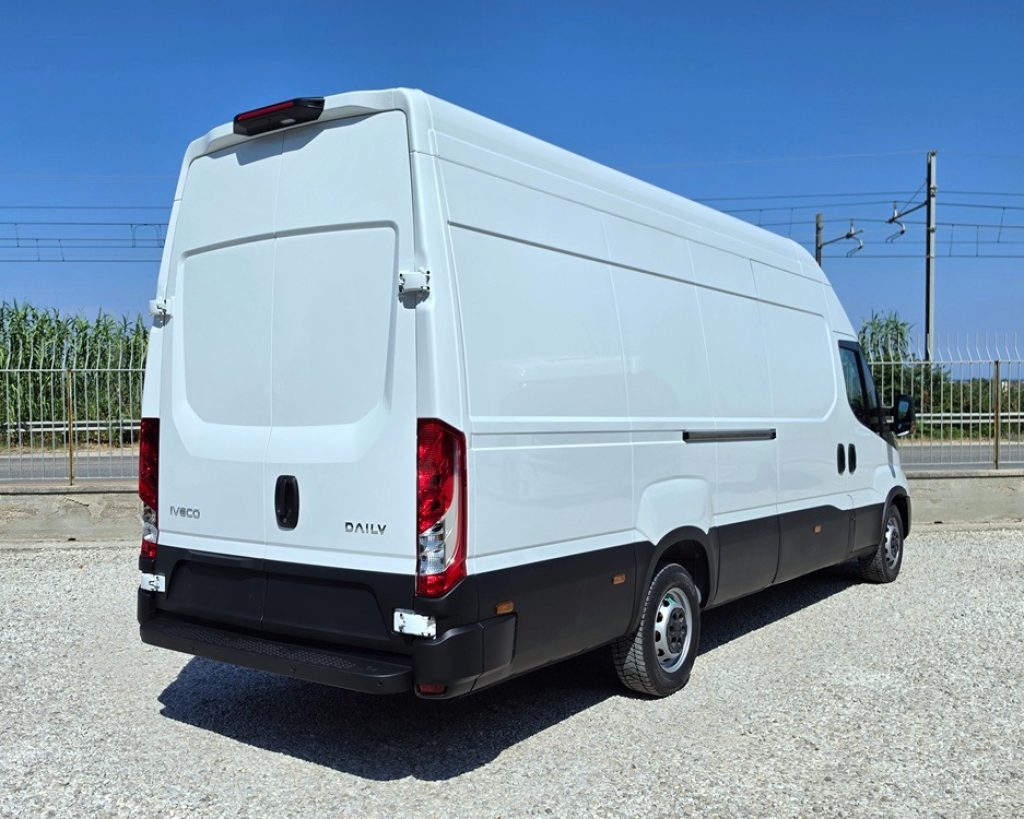 IVECO DAILY  35S16 V E6 FURGONE PASSO LUNGO L4 H3 - 17