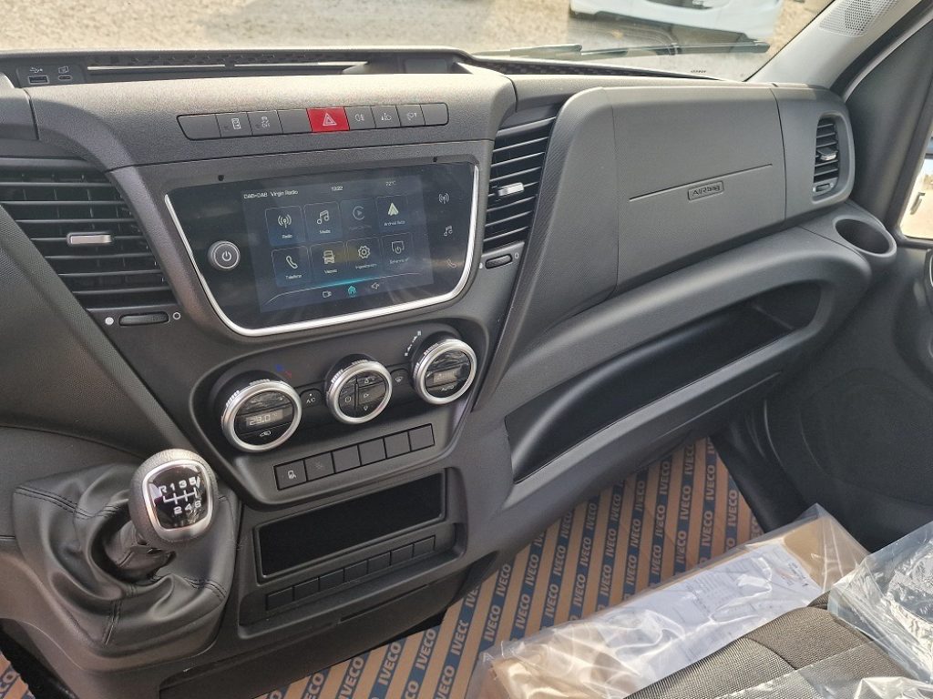 IVECO DAILY  35C18 NUOVO MOTORE 3.0 A TELAIO - 9