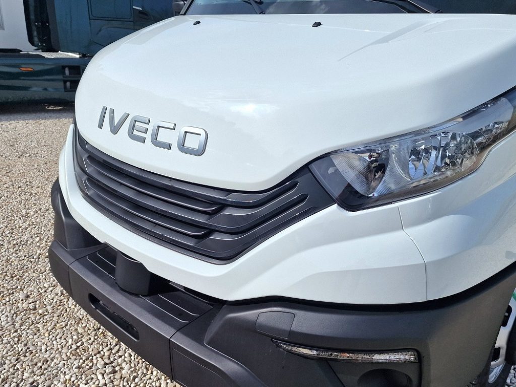 IVECO DAILY  35C18 NUOVO MOTORE 3.0 A TELAIO - 4