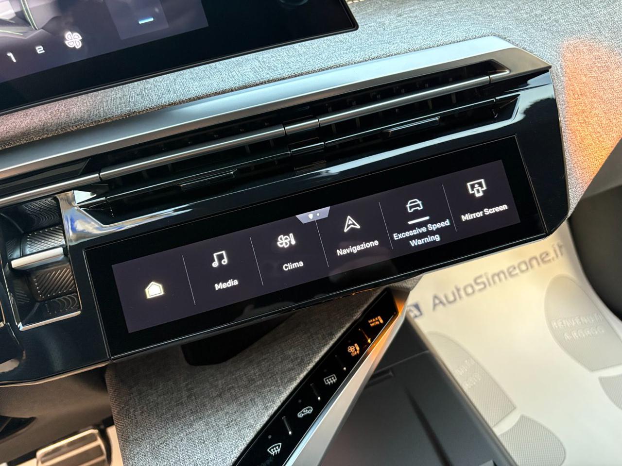 PEUGEOT 3008 Hybrid 136 e-DCS6 GT - 41