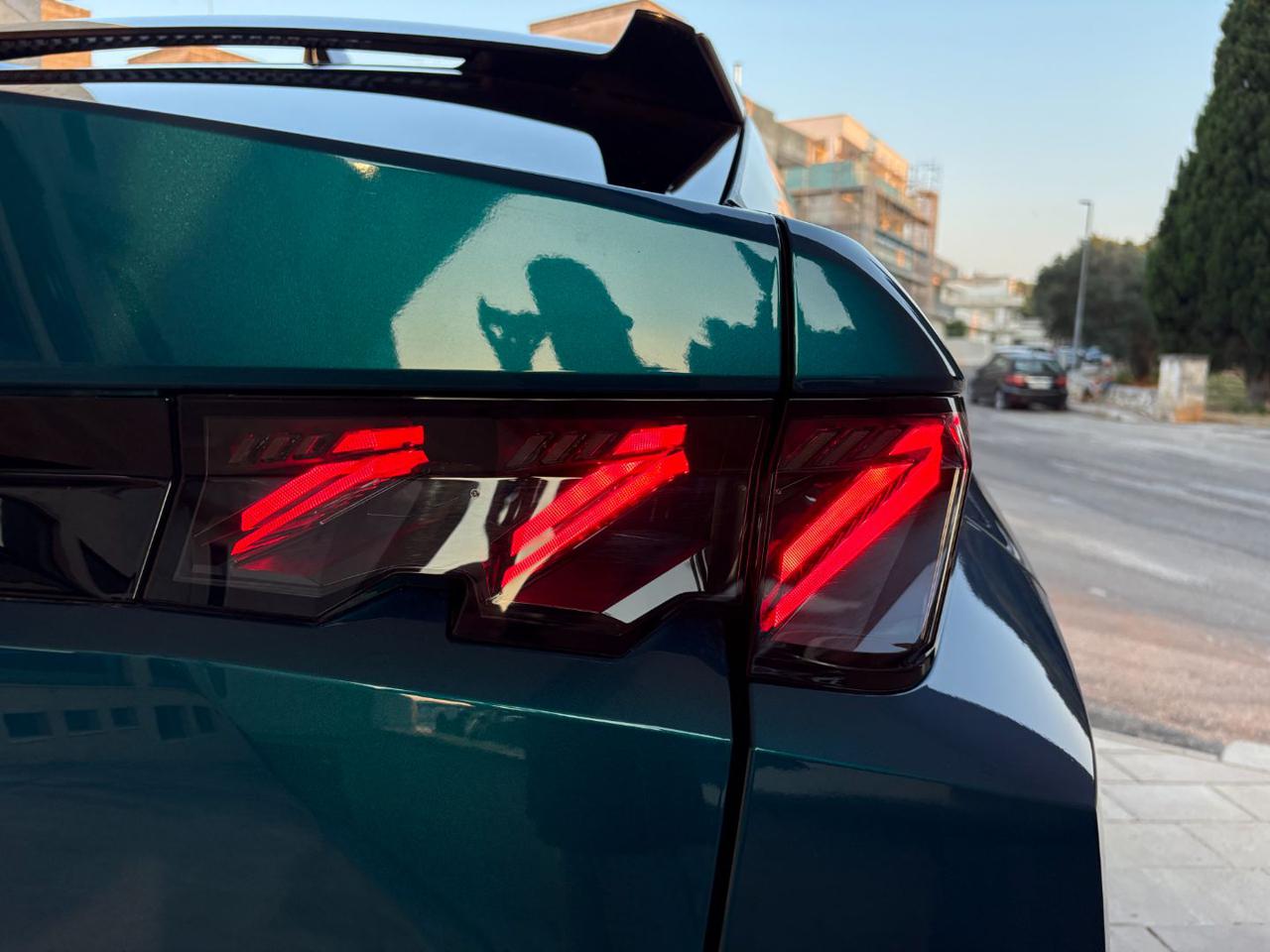 PEUGEOT 3008 Hybrid 136 e-DCS6 GT - 44