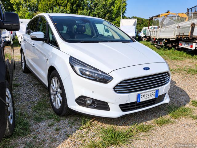 FORD S-Max Bianco metallizzato