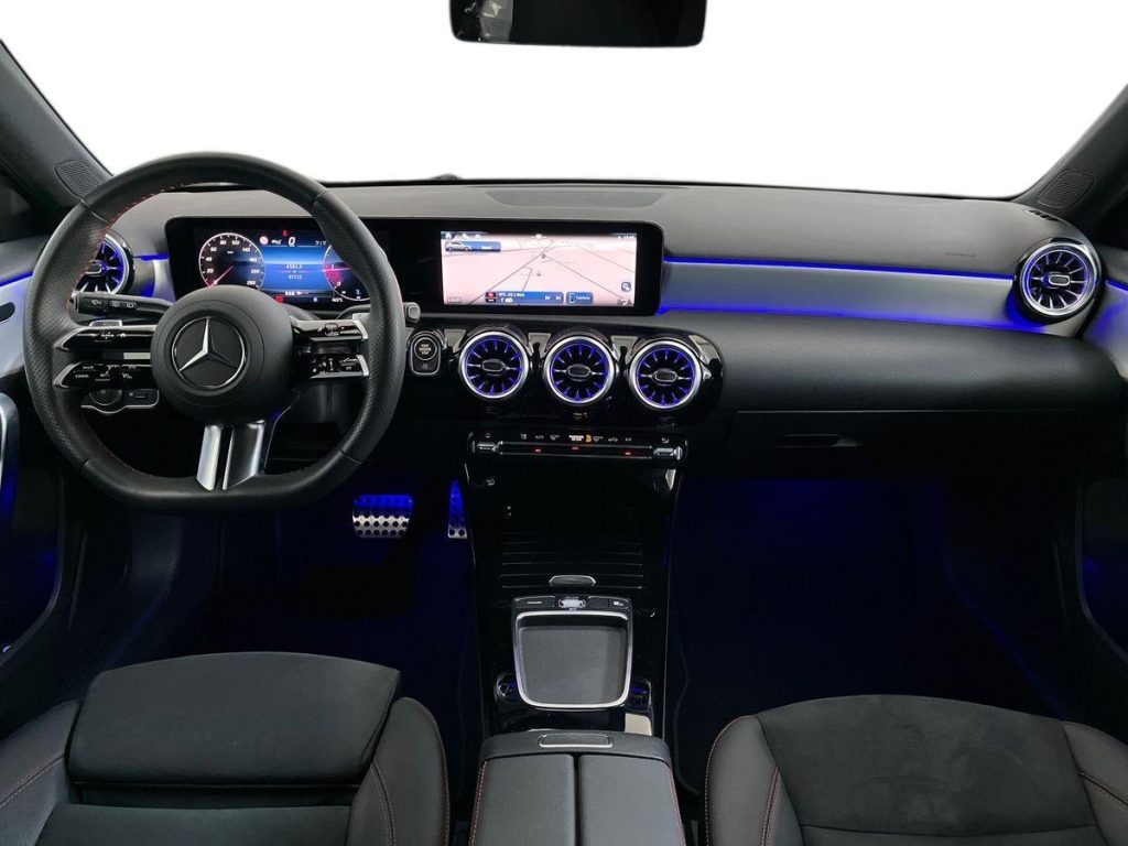 MERCEDES-BENZ A 180 d Automatic AMG Line Advanced Plus - 9