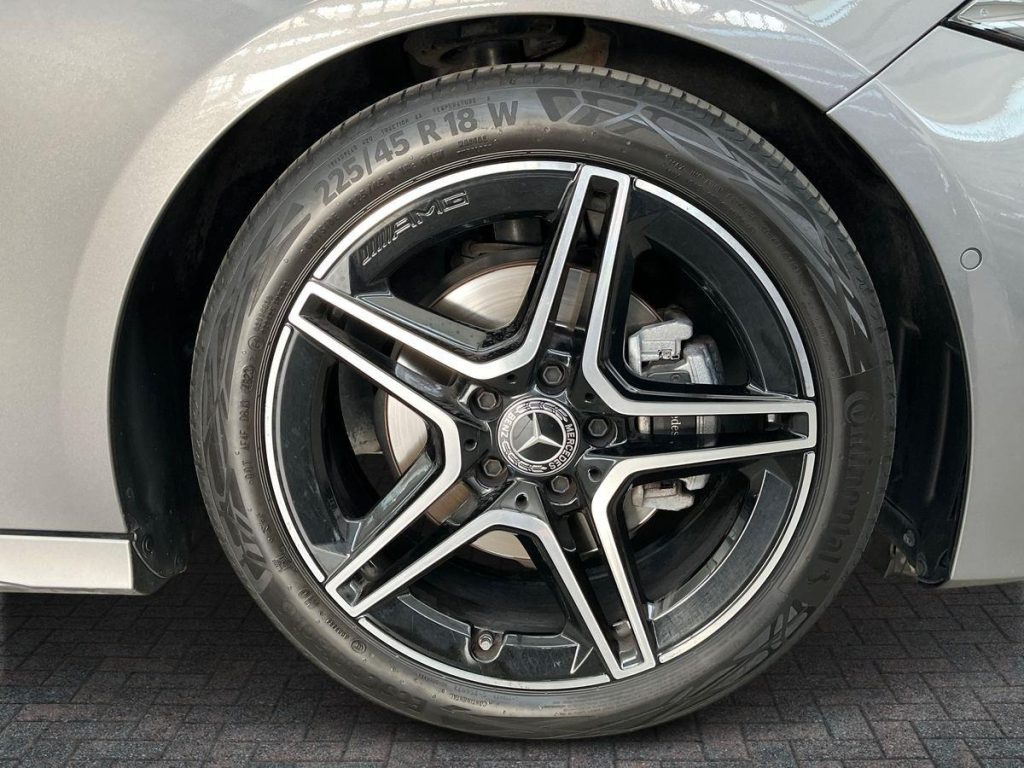 MERCEDES-BENZ A 180 d Automatic AMG Line Advanced Plus - 7