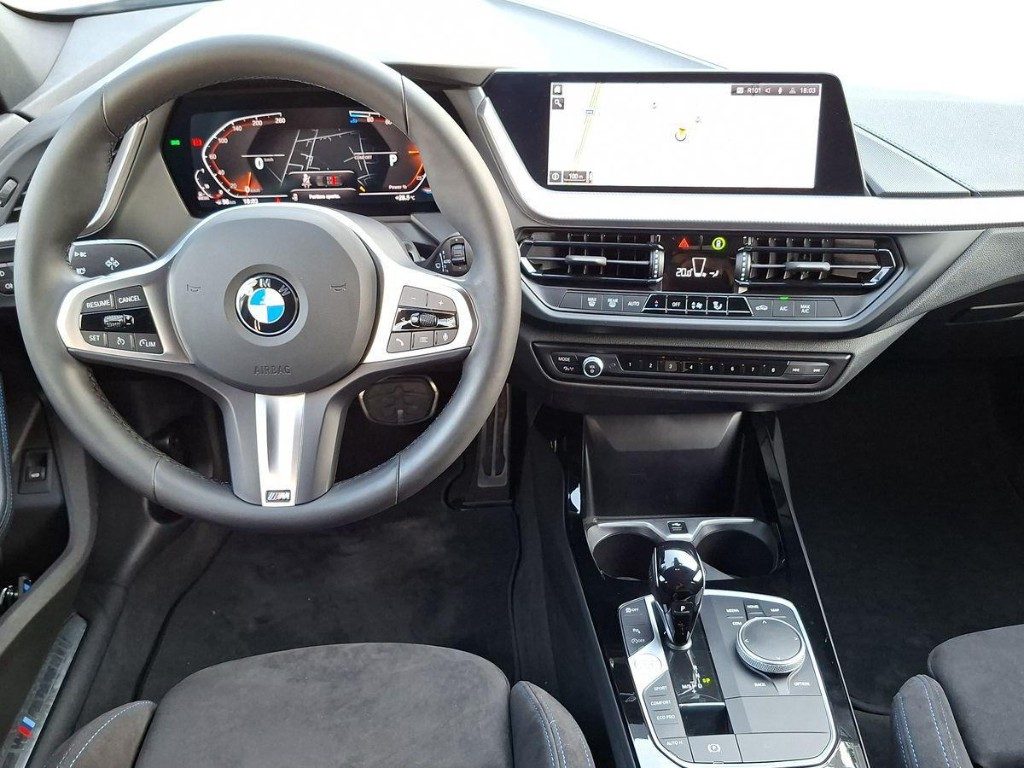 BMW 120 d xDrive 5p. Msport - 8