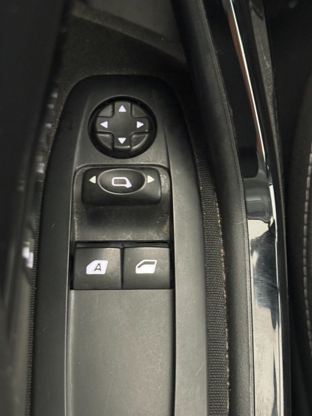 PEUGEOT 208 1° serie PureTech 68 5 porte Access - 13