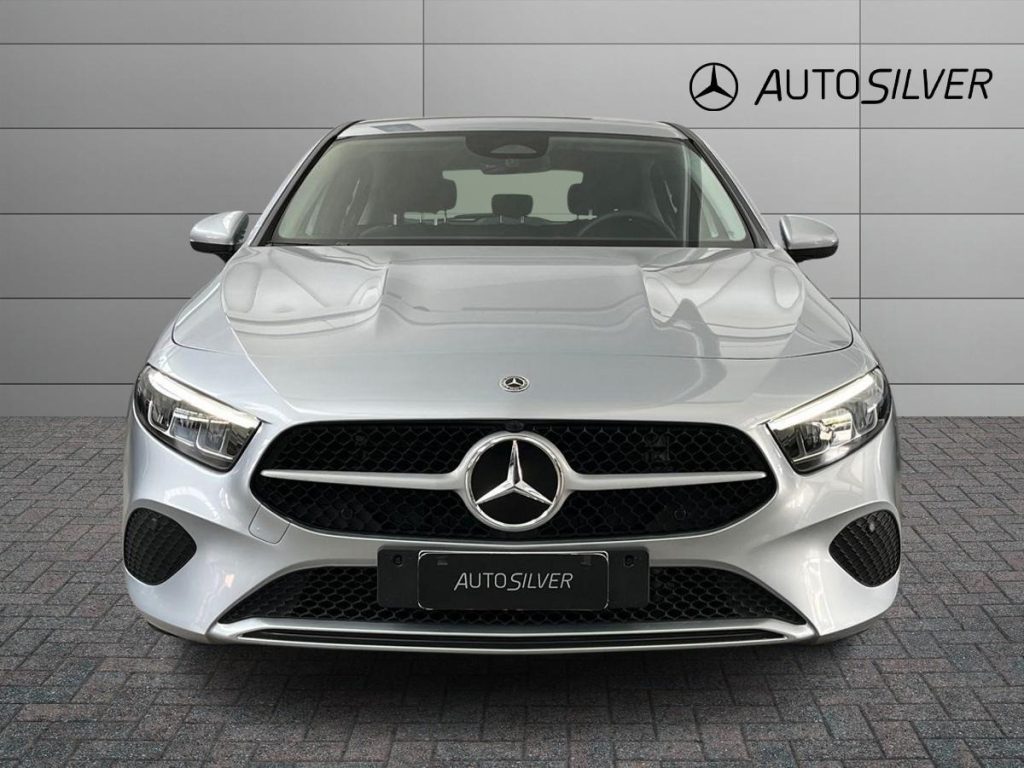 MERCEDES-BENZ A 180 d Automatic Advanced - 3