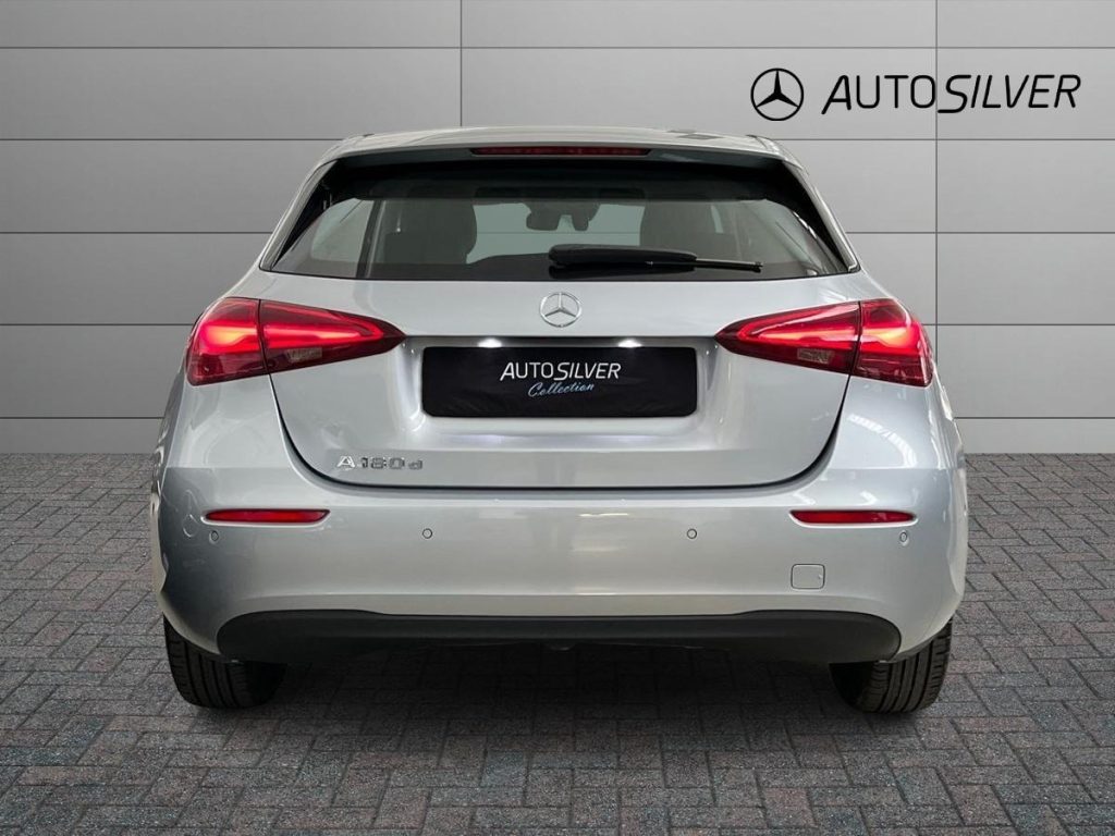 MERCEDES-BENZ A 180 d Automatic Advanced - 4