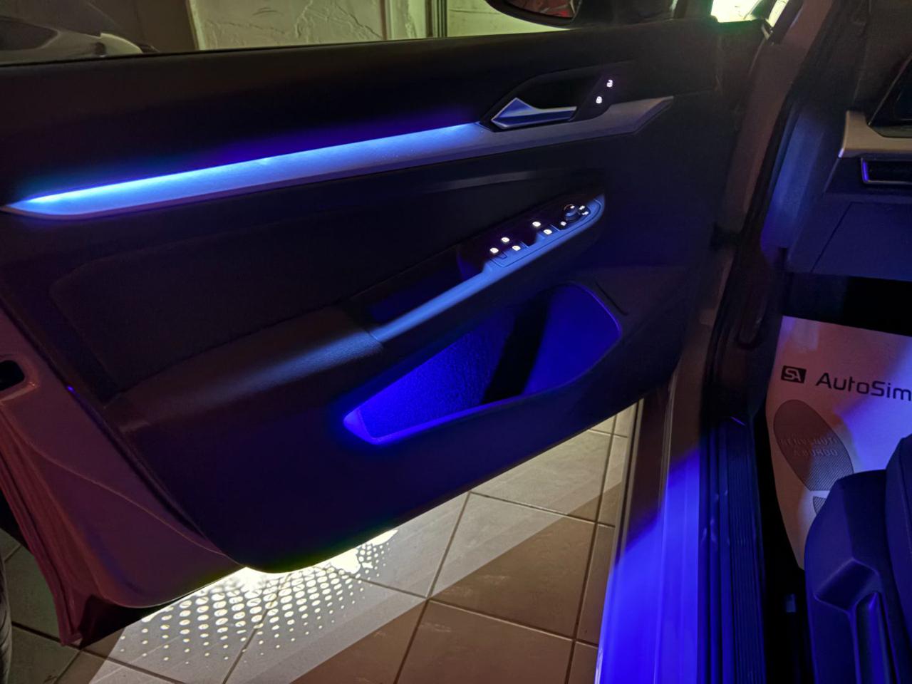 VOLKSWAGEN Golf 2.0 TDI DSG SCR Life COCKPIT-LUCI AMBIENTE - 20