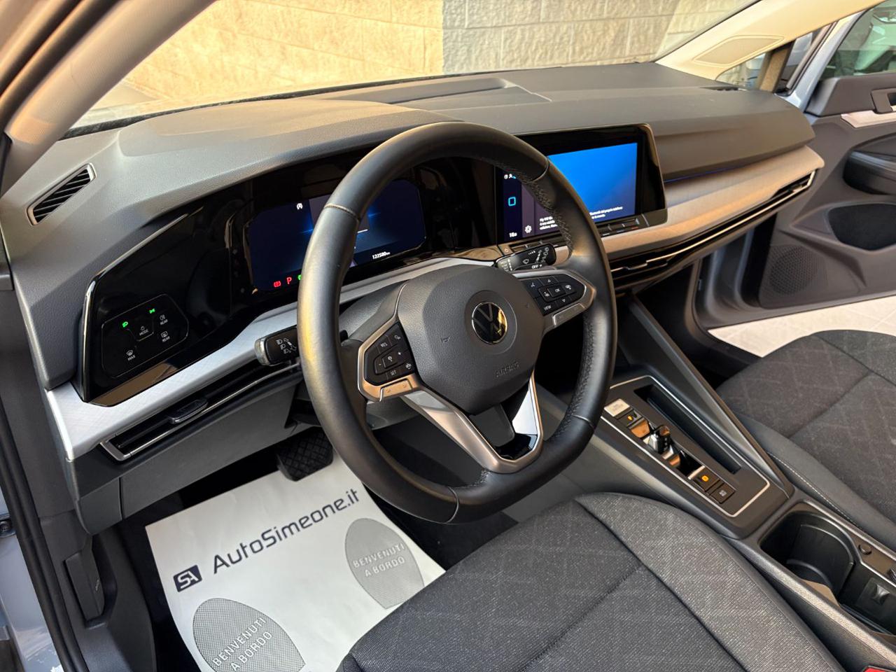 VOLKSWAGEN Golf 2.0 TDI DSG SCR Life COCKPIT-LUCI AMBIENTE - 12