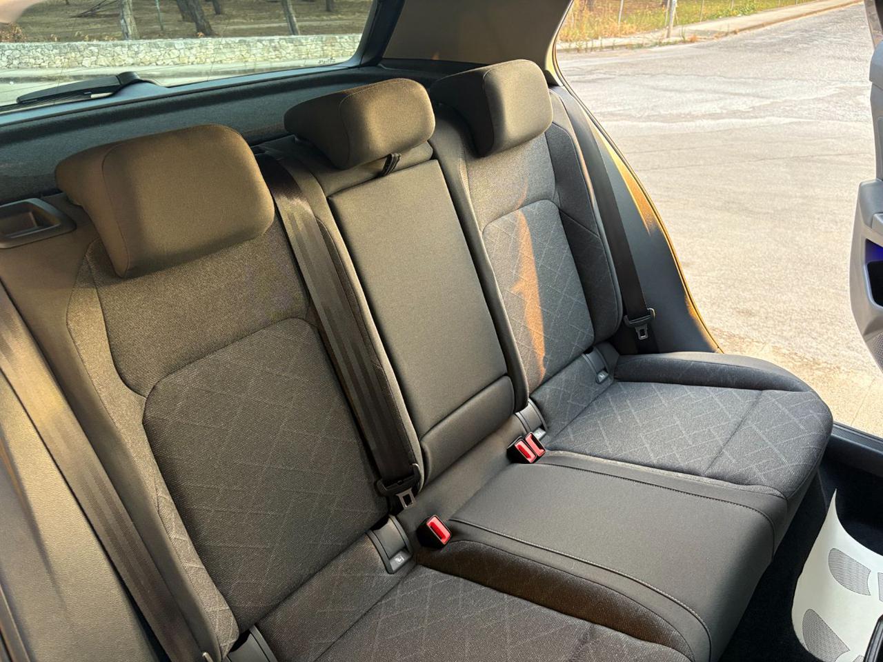 VOLKSWAGEN Golf 2.0 TDI DSG SCR Life COCKPIT-LUCI AMBIENTE - 11