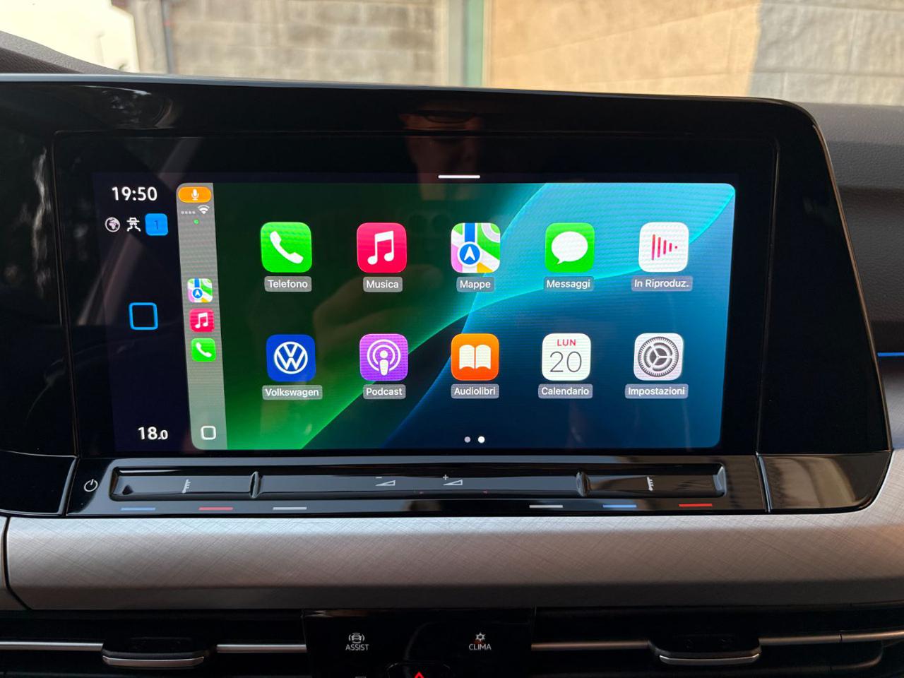 VOLKSWAGEN Golf 2.0 TDI DSG SCR Life COCKPIT-LUCI AMBIENTE - 17