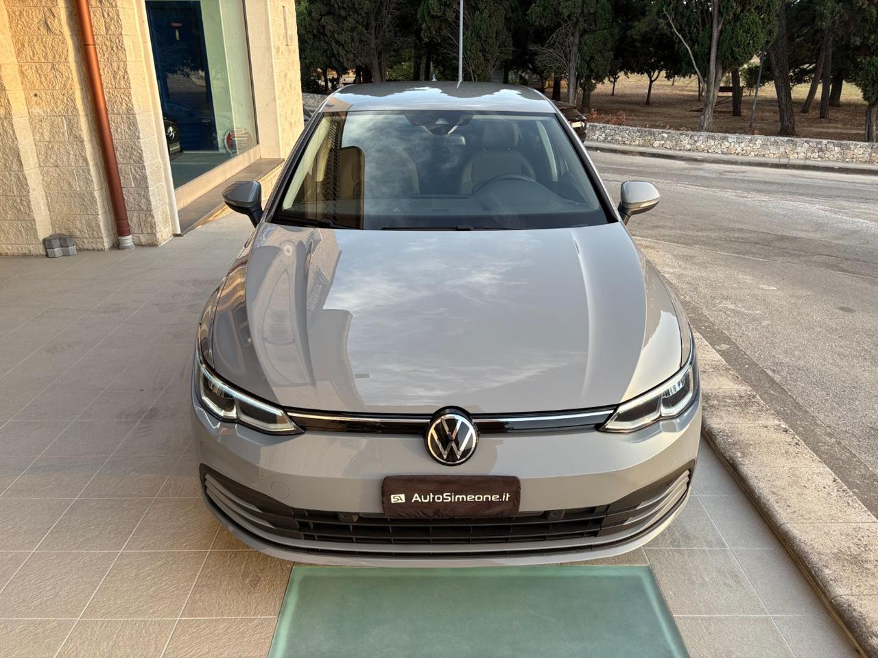 VOLKSWAGEN Golf 2.0 TDI DSG SCR Life COCKPIT-LUCI AMBIENTE - 2
