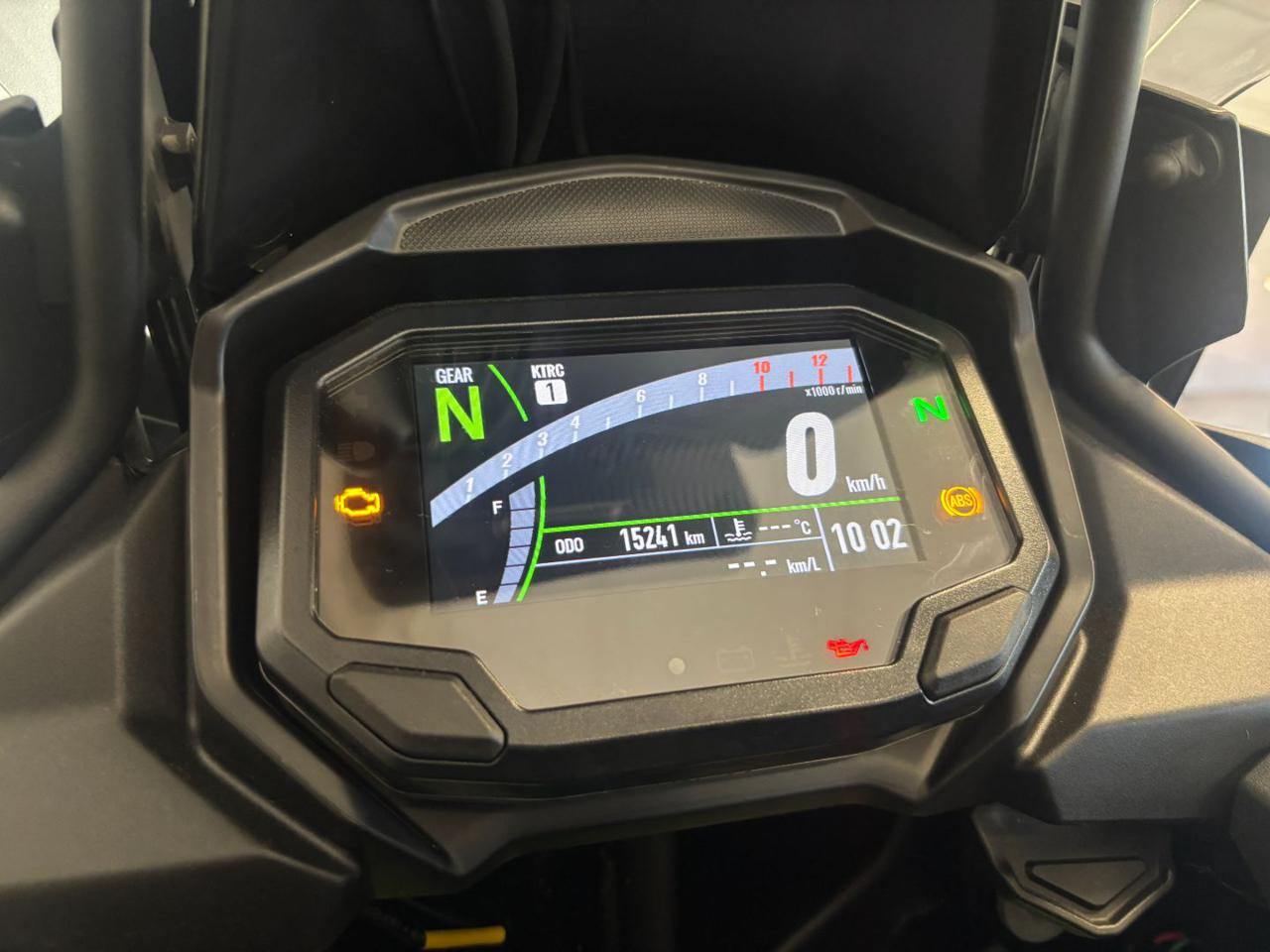 KAWASAKI Versys 650 Gran Tourer - 15