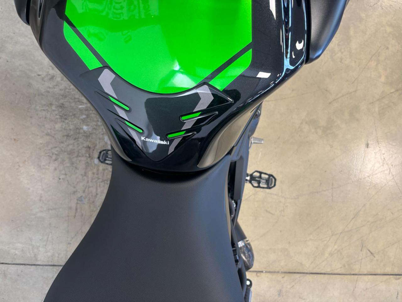 KAWASAKI Versys 650 Gran Tourer - 11