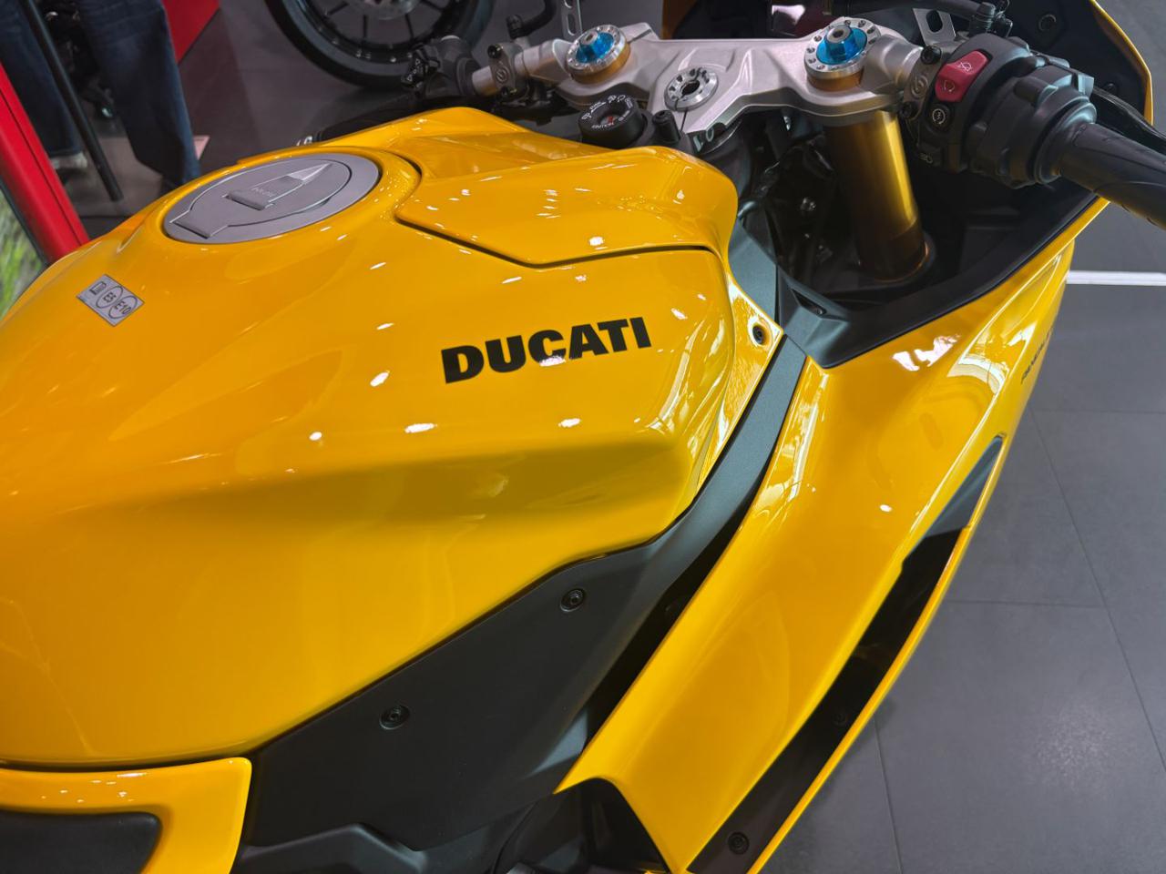 DUCATI Panigale V2 S MY 2026 - 5