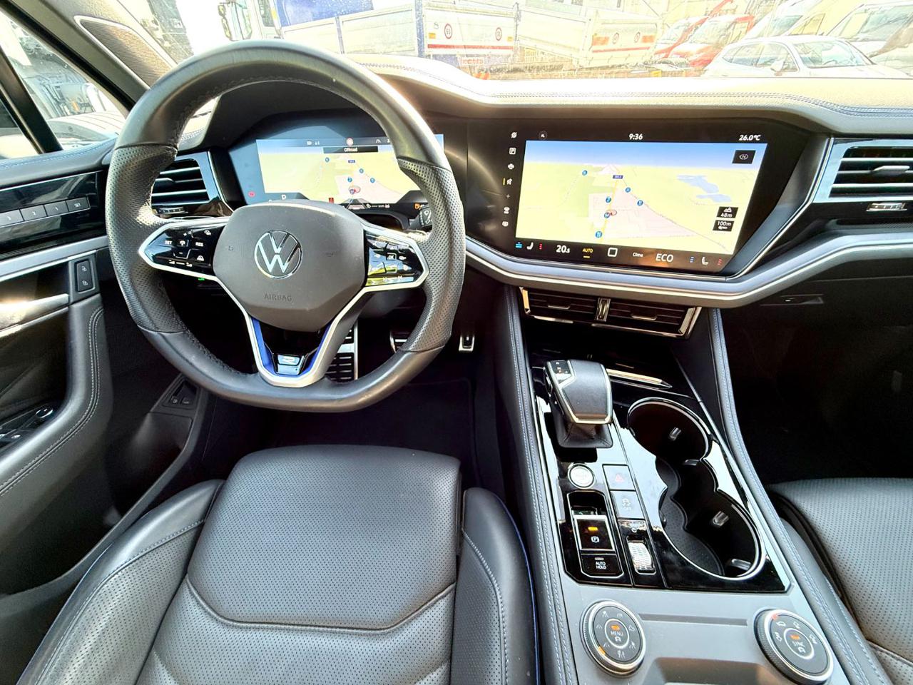 VOLKSWAGEN Touareg R 3.0 V6 TSI eHybrid 462 CV - 13