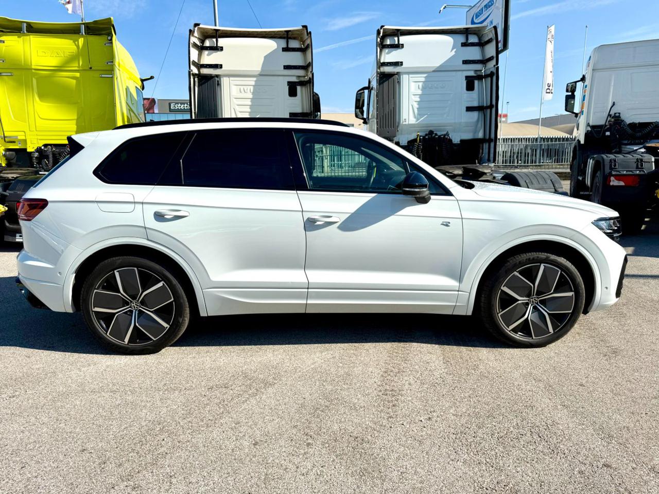 VOLKSWAGEN Touareg R 3.0 V6 TSI eHybrid 462 CV - 3
