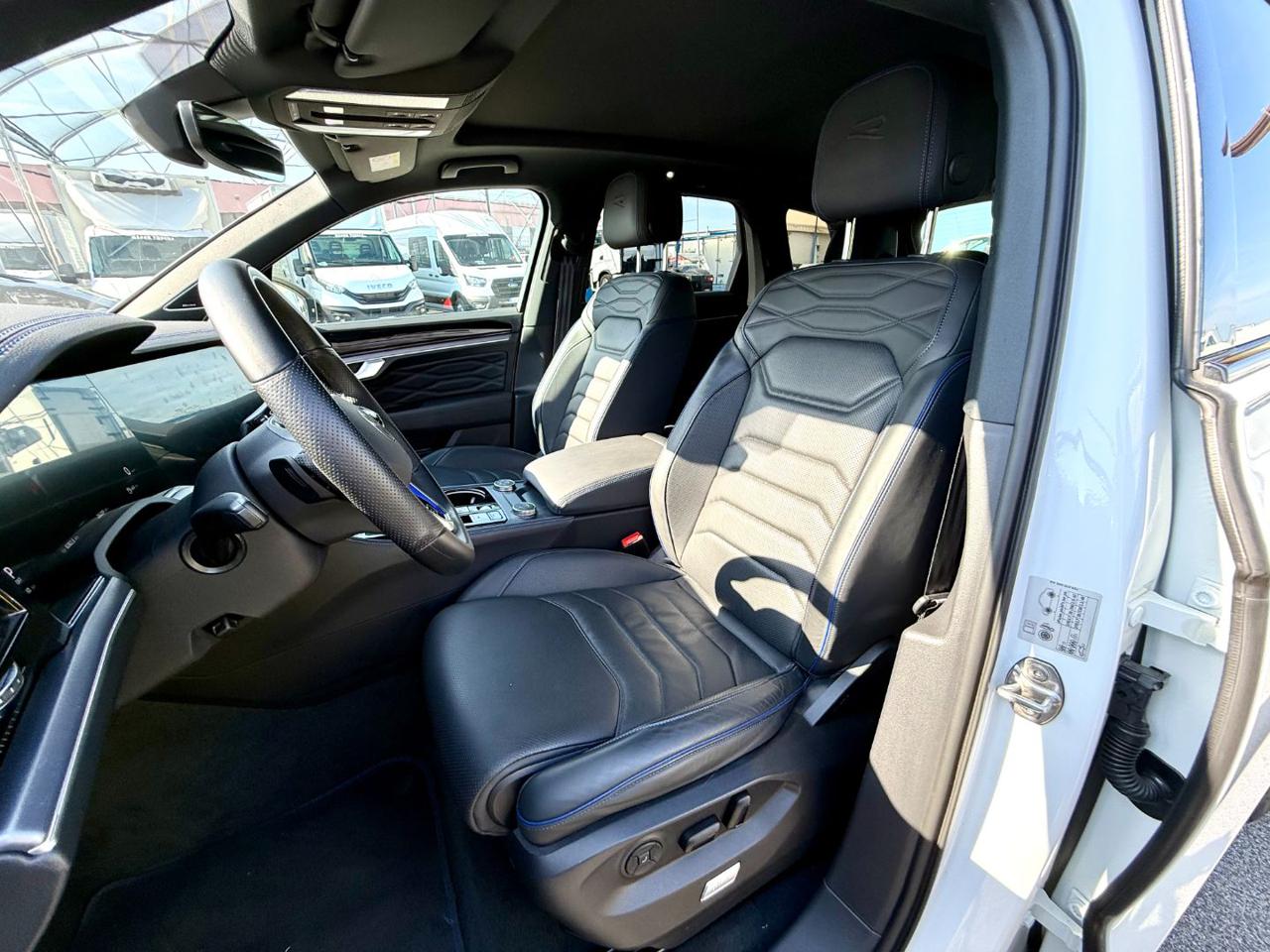 VOLKSWAGEN Touareg R 3.0 V6 TSI eHybrid 462 CV - 10