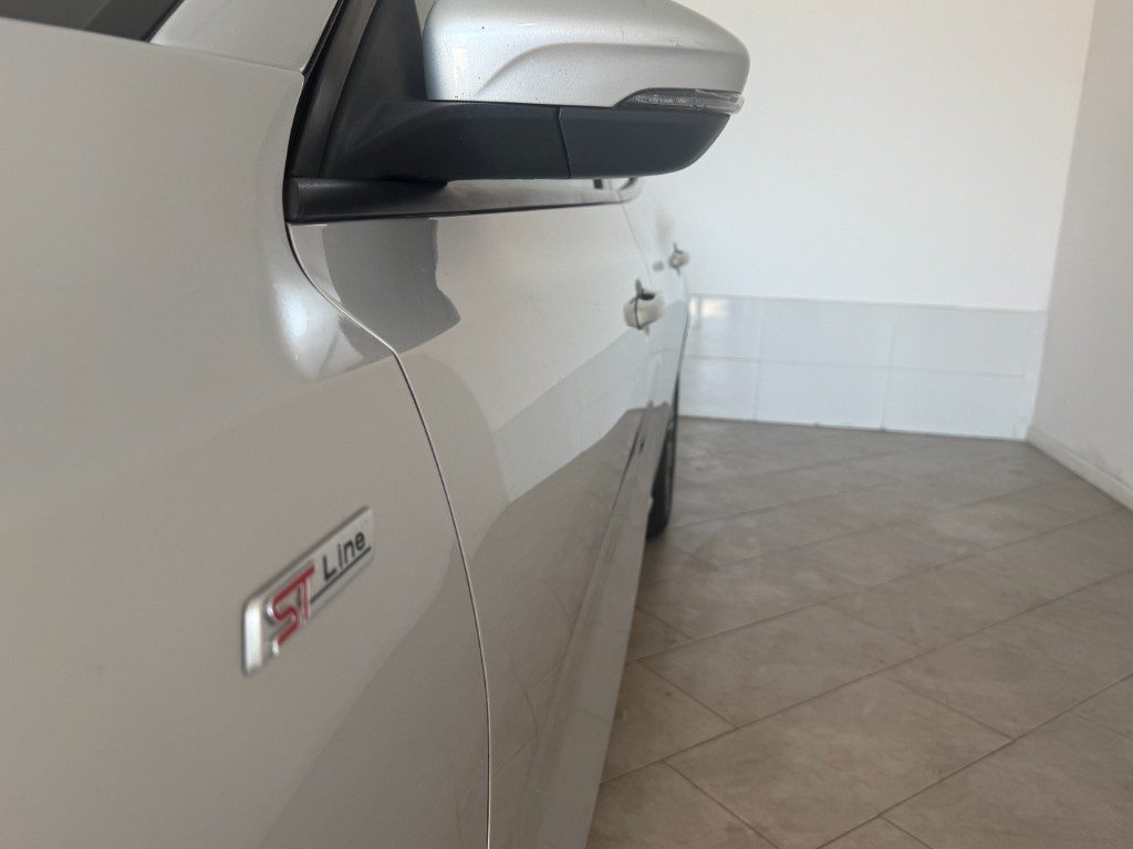 FORD Focus 1.0 EcoBoost Hybrid 155 CV Powershift SW ST-line - 22